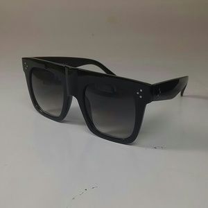 Trendy Black sunglasses